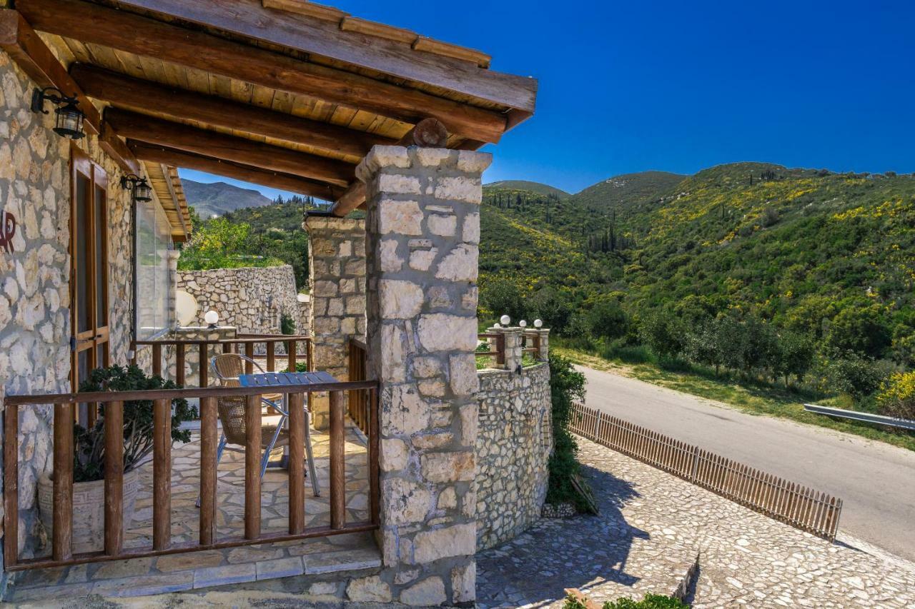 Nireas : Stone Villa Orthoniai Exterior photo