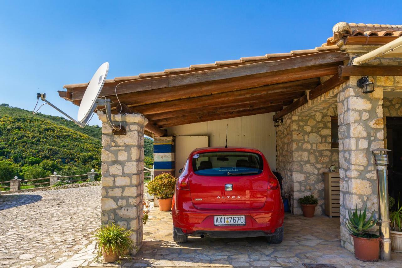 Nireas : Stone Villa Orthoniai Exterior photo